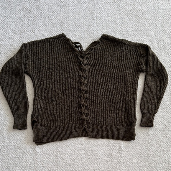 Sweet Wanderer Sweaters - Sweet Wanderer olive Green Lace-Up Back Ribbed Sweater Sz M